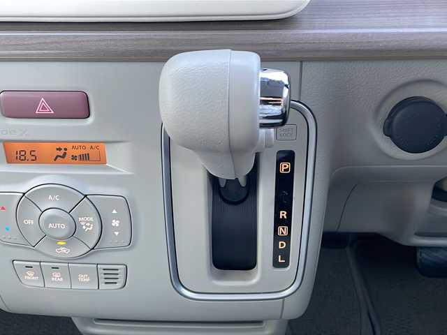 スズキ ラパン X 山口県 2022(令4)年 3.7万km ピュアホワイトP ワンオーナー/純正ディスプレイオーディオ/・Bluetooth接続オーディオ/・USB接続/・Apple CarPlay/・Android　Auto/バックカメラ/ETC/スズキセーフティサポート/・デュアルセンサーブレーキサポート/・誤発進抑制制御/・車線逸脱警報/・ふらつき警報機能/・先行車発進お知らせ機能/・後退時ブレーキサポート/・後方誤発進抑制制御/・リヤパーキングセンサー/純正LEDヘッドライト/オートライト/プッシュスタート/スマートキー/スペアキー有/取扱説明書/保証書