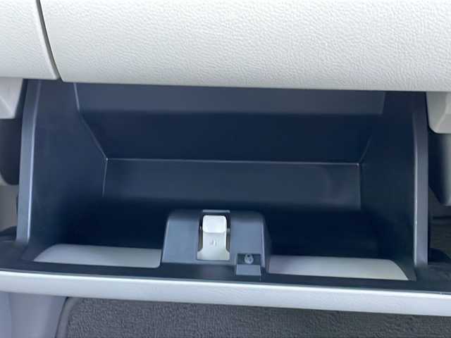 スズキ ラパン X 山口県 2022(令4)年 3.7万km ピュアホワイトP ワンオーナー/純正ディスプレイオーディオ/・Bluetooth接続オーディオ/・USB接続/・Apple CarPlay/・Android　Auto/バックカメラ/ETC/スズキセーフティサポート/・デュアルセンサーブレーキサポート/・誤発進抑制制御/・車線逸脱警報/・ふらつき警報機能/・先行車発進お知らせ機能/・後退時ブレーキサポート/・後方誤発進抑制制御/・リヤパーキングセンサー/純正LEDヘッドライト/オートライト/プッシュスタート/スマートキー/スペアキー有/取扱説明書/保証書