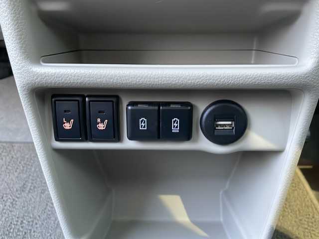 スズキ ラパン X 山口県 2022(令4)年 3.7万km ピュアホワイトP ワンオーナー/純正ディスプレイオーディオ/・Bluetooth接続オーディオ/・USB接続/・Apple CarPlay/・Android　Auto/バックカメラ/ETC/スズキセーフティサポート/・デュアルセンサーブレーキサポート/・誤発進抑制制御/・車線逸脱警報/・ふらつき警報機能/・先行車発進お知らせ機能/・後退時ブレーキサポート/・後方誤発進抑制制御/・リヤパーキングセンサー/純正LEDヘッドライト/オートライト/プッシュスタート/スマートキー/スペアキー有/取扱説明書/保証書