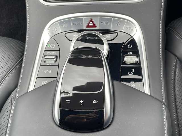 メルセデス・ベンツ Ｓ５６０Ｌ AMGライン 兵庫県 2017(平29)年 2.5万km ダイヤモンドホワイト 保証書・取説・有/純正メモリーナビ・フルセグ・BT・CD・DVD・FM・AM・Applecarplay・androidauto/ETC/前後ドライブレコーダー/バックカメラ/全周囲カメラ/追尾機能付きクルーズコントロール/車線逸脱防止支援システム/衝突被害軽減ブレーキ/クリアランスソナー/ロードサインアシスト/ショーファーパッケージ/ショーファーポジションスイッチ/イージーアジャストラグジュアリーヘッドレスト/フットレスト付エグゼクティブシート/後席シートヒーター/ステアリングヒーター/アームレストヒーター/リラクゼーション機能付きマルチコントロールシートバック/電動ブラインド/リアエンターテインメントシステム/ヘッドフォン/COMANDリモートコントロール/シートヒーター・シートクーラー/アイドリングストップ/レーンチェンジアシスト/サンルーフ/前席パワーシート/ワイヤレス充電/電動パーキングブレーキ/エアーサスペンション/パワートランクゲート/リアサンシェード/プッシュスタート/スマートキー×2/純正フロアマット