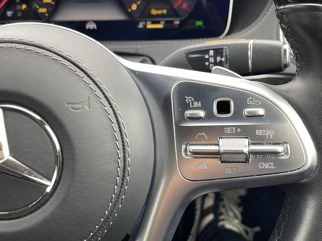 メルセデス・ベンツ Ｓ５６０Ｌ AMGライン 兵庫県 2017(平29)年 2.5万km ダイヤモンドホワイト 保証書・取説・有/純正メモリーナビ・フルセグ・BT・CD・DVD・FM・AM・Applecarplay・androidauto/ETC/前後ドライブレコーダー/バックカメラ/全周囲カメラ/追尾機能付きクルーズコントロール/車線逸脱防止支援システム/衝突被害軽減ブレーキ/クリアランスソナー/ロードサインアシスト/ショーファーパッケージ/ショーファーポジションスイッチ/イージーアジャストラグジュアリーヘッドレスト/フットレスト付エグゼクティブシート/後席シートヒーター/ステアリングヒーター/アームレストヒーター/リラクゼーション機能付きマルチコントロールシートバック/電動ブラインド/リアエンターテインメントシステム/ヘッドフォン/COMANDリモートコントロール/シートヒーター・シートクーラー/アイドリングストップ/レーンチェンジアシスト/サンルーフ/前席パワーシート/ワイヤレス充電/電動パーキングブレーキ/エアーサスペンション/パワートランクゲート/リアサンシェード/プッシュスタート/スマートキー×2/純正フロアマット