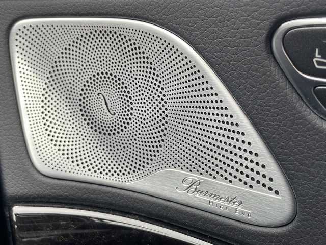 メルセデス・ベンツ Ｓ５６０Ｌ AMGライン 兵庫県 2017(平29)年 2.5万km ダイヤモンドホワイト 保証書・取説・有/純正メモリーナビ・フルセグ・BT・CD・DVD・FM・AM・Applecarplay・androidauto/ETC/前後ドライブレコーダー/バックカメラ/全周囲カメラ/追尾機能付きクルーズコントロール/車線逸脱防止支援システム/衝突被害軽減ブレーキ/クリアランスソナー/ロードサインアシスト/ショーファーパッケージ/ショーファーポジションスイッチ/イージーアジャストラグジュアリーヘッドレスト/フットレスト付エグゼクティブシート/後席シートヒーター/ステアリングヒーター/アームレストヒーター/リラクゼーション機能付きマルチコントロールシートバック/電動ブラインド/リアエンターテインメントシステム/ヘッドフォン/COMANDリモートコントロール/シートヒーター・シートクーラー/アイドリングストップ/レーンチェンジアシスト/サンルーフ/前席パワーシート/ワイヤレス充電/電動パーキングブレーキ/エアーサスペンション/パワートランクゲート/リアサンシェード/プッシュスタート/スマートキー×2/純正フロアマット