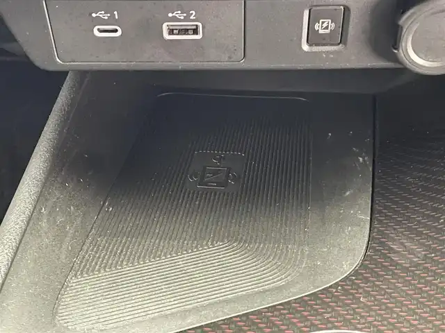 日産 オーラ ニスモ 愛知県 2022(令4)年 4.5万km スーパーブラック 純正９型ナビ　全方位カメラ　プロパイロット　禁煙車　デジタルインナーミラー　ＢＳＭ　ＨＤＭＩ　ワイヤレス充電　ＥＴＣ２．０　オーラ専用シート　シートヒーター　ハンドルヒーター　衝突軽減　追従クルコン