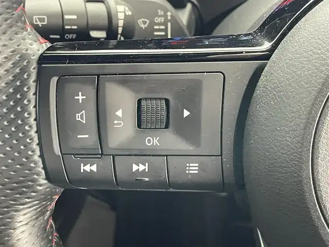 日産 オーラ ニスモ 愛知県 2022(令4)年 4.5万km スーパーブラック 純正９型ナビ　全方位カメラ　プロパイロット　禁煙車　デジタルインナーミラー　ＢＳＭ　ＨＤＭＩ　ワイヤレス充電　ＥＴＣ２．０　オーラ専用シート　シートヒーター　ハンドルヒーター　衝突軽減　追従クルコン