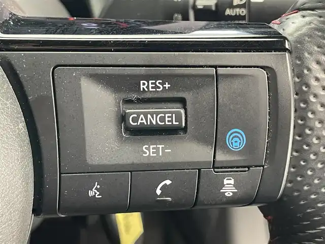 日産 オーラ ニスモ 愛知県 2022(令4)年 4.5万km スーパーブラック 純正９型ナビ　全方位カメラ　プロパイロット　禁煙車　デジタルインナーミラー　ＢＳＭ　ＨＤＭＩ　ワイヤレス充電　ＥＴＣ２．０　オーラ専用シート　シートヒーター　ハンドルヒーター　衝突軽減　追従クルコン