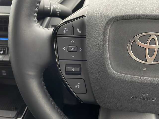 トヨタ プリウス Z 兵庫県 2024(令6)年 0.3万km アティチュードブラックマイカ ・12.3インチディスプレイオーディオplus/TV/USB/Bluetooth/・パノラミックビューモニター/・ビルトインETC2.0/・Toyota　Safety　Sense/・プリクラッシュセーフティ/・緊急操舵支援/・フロントクロストラフィックアラート/・レーンチェンジングアシスト/・レーントレーシングアシスト/・レーンディパーチャーアラート/・レーダークルーズコントロール/・アダプティブハイビームシステム/・ロードサインアシスト/・ドライバー異常対応システム/・プロアクティブドライビングアシスト/・先行車発進告知機能/・ブラインドスポットモニター/・前後ドライブレコーダー/・アドバンストパーク/・パーキングブレーキサポート/・デジタルインナーミラー/・AC100V1500W電源/・合成皮革シート/・運転席パワーシート/・前席シートヒーター/・前席シートベンチレーション/・プッシュスタート/・スマートキー