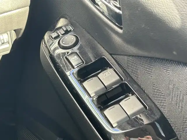 日産 デイズ ハイウェイスターX 静岡県 2020(令2)年 2.7万km スパークリングレッド/ブラック ～インテリジェントエマージェンシーブレーキ～/・車線逸脱警報/・踏み間違い衝突防止アシスト/・車線逸脱防止支援システム/純正9型SDナビ/（CD/DVD/FM/AM/フルセグ/BT)/ワンオーナー/アラウンドビューモニター/LEDヘッドライト/ハイビームアシスト/アドバンスドライブアシストディスプレイ/14.2インチTFTカラー/ブラックルーフ・同色（ブラック）ドアミラー/フォグランプ/155/65/R14インチ5本ツインスポークAW/ブラック革巻きステアリング/バニティミラー/インテリジェントキー/プッシュスタート/足踏式パーキングブレーキ/オートエアコン/ステアリングスイッチ/SRSエアバッグ(D席/N席/サイド/カーテン）/ABS/電動格納ミラー/ウィンカーミラー/純正フロアマット/スペアキー1本/保証書/取扱説明書