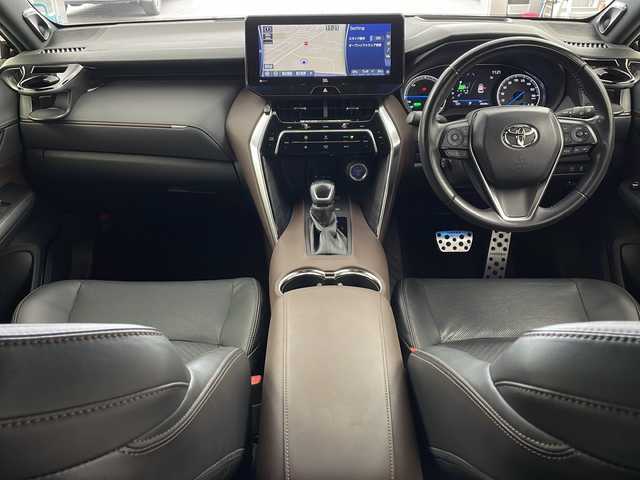 トヨタ ハリアー ハイブリッド Z レザーパッケージ 兵庫県 2020(令2)年 6.1万km プレシャスブラックパール ・ワンオーナー車/・純正ナビ（TV/USB/AUX/BT/MiraCast)/・パノラミックビューモニター/・ＪＢＬブレミアムサウンド/・ビルトインＥＴＣ2.0/・モデリスタエアロ/・トヨタセーフティセンス/・プリクラッシュセーフティ/・レーントレーシングアラート（LTA)/・リヤクロストラフィックアラート（RCTA)/・パーキングサポートブレーキ(PKSB)/・ロードサインアシスト(RSA)/・レーダークルーズコントロール/・ブラインドスポットモニター/・ヘッドアップディスプレイ/・クリアランスソナー/・オートマチックハイビーム/・先行車発進告知/・パワーバックドア/・レザーシート/・前席パワーシート/・前席シートヒーター/・前席エアシート/・ステアリングヒーター/・ドアミラーヒーター/・nanoeX/・デジタルインナーミラー/・LEDライト/・LEDフォグランプ/・スマートキー