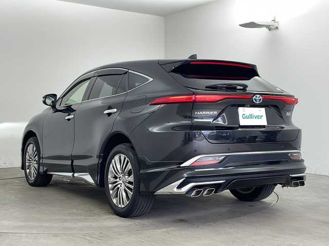 トヨタ ハリアー ハイブリッド Z レザーパッケージ 兵庫県 2020(令2)年 6.1万km プレシャスブラックパール ・ワンオーナー車/・純正ナビ（TV/USB/AUX/BT/MiraCast)/・パノラミックビューモニター/・ＪＢＬブレミアムサウンド/・ビルトインＥＴＣ2.0/・モデリスタエアロ/・トヨタセーフティセンス/・プリクラッシュセーフティ/・レーントレーシングアラート（LTA)/・リヤクロストラフィックアラート（RCTA)/・パーキングサポートブレーキ(PKSB)/・ロードサインアシスト(RSA)/・レーダークルーズコントロール/・ブラインドスポットモニター/・ヘッドアップディスプレイ/・クリアランスソナー/・オートマチックハイビーム/・先行車発進告知/・パワーバックドア/・レザーシート/・前席パワーシート/・前席シートヒーター/・前席エアシート/・ステアリングヒーター/・ドアミラーヒーター/・nanoeX/・デジタルインナーミラー/・LEDライト/・LEDフォグランプ/・スマートキー