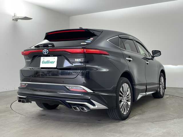 トヨタ ハリアー ハイブリッド Z レザーパッケージ 兵庫県 2020(令2)年 6.1万km プレシャスブラックパール ・ワンオーナー車/・純正ナビ（TV/USB/AUX/BT/MiraCast)/・パノラミックビューモニター/・ＪＢＬブレミアムサウンド/・ビルトインＥＴＣ2.0/・モデリスタエアロ/・トヨタセーフティセンス/・プリクラッシュセーフティ/・レーントレーシングアラート（LTA)/・リヤクロストラフィックアラート（RCTA)/・パーキングサポートブレーキ(PKSB)/・ロードサインアシスト(RSA)/・レーダークルーズコントロール/・ブラインドスポットモニター/・ヘッドアップディスプレイ/・クリアランスソナー/・オートマチックハイビーム/・先行車発進告知/・パワーバックドア/・レザーシート/・前席パワーシート/・前席シートヒーター/・前席エアシート/・ステアリングヒーター/・ドアミラーヒーター/・nanoeX/・デジタルインナーミラー/・LEDライト/・LEDフォグランプ/・スマートキー
