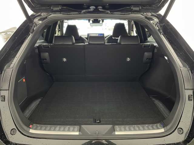 トヨタ ハリアー ハイブリッド Z レザーパッケージ 兵庫県 2020(令2)年 6.1万km プレシャスブラックパール ・ワンオーナー車/・純正ナビ（TV/USB/AUX/BT/MiraCast)/・パノラミックビューモニター/・ＪＢＬブレミアムサウンド/・ビルトインＥＴＣ2.0/・モデリスタエアロ/・トヨタセーフティセンス/・プリクラッシュセーフティ/・レーントレーシングアラート（LTA)/・リヤクロストラフィックアラート（RCTA)/・パーキングサポートブレーキ(PKSB)/・ロードサインアシスト(RSA)/・レーダークルーズコントロール/・ブラインドスポットモニター/・ヘッドアップディスプレイ/・クリアランスソナー/・オートマチックハイビーム/・先行車発進告知/・パワーバックドア/・レザーシート/・前席パワーシート/・前席シートヒーター/・前席エアシート/・ステアリングヒーター/・ドアミラーヒーター/・nanoeX/・デジタルインナーミラー/・LEDライト/・LEDフォグランプ/・スマートキー