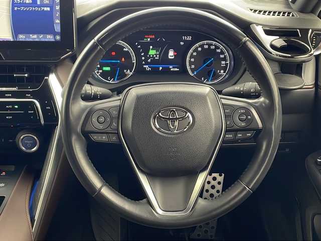 トヨタ ハリアー ハイブリッド Z レザーパッケージ 兵庫県 2020(令2)年 6.1万km プレシャスブラックパール ・ワンオーナー車/・純正ナビ（TV/USB/AUX/BT/MiraCast)/・パノラミックビューモニター/・ＪＢＬブレミアムサウンド/・ビルトインＥＴＣ2.0/・モデリスタエアロ/・トヨタセーフティセンス/・プリクラッシュセーフティ/・レーントレーシングアラート（LTA)/・リヤクロストラフィックアラート（RCTA)/・パーキングサポートブレーキ(PKSB)/・ロードサインアシスト(RSA)/・レーダークルーズコントロール/・ブラインドスポットモニター/・ヘッドアップディスプレイ/・クリアランスソナー/・オートマチックハイビーム/・先行車発進告知/・パワーバックドア/・レザーシート/・前席パワーシート/・前席シートヒーター/・前席エアシート/・ステアリングヒーター/・ドアミラーヒーター/・nanoeX/・デジタルインナーミラー/・LEDライト/・LEDフォグランプ/・スマートキー