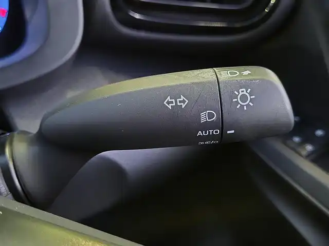 トヨタ ヤリスクロス ハイブリッド Z アドベンチャー 東京都 2023(令5)年 1.7万km ブラックマイカ 純正ディスプレイオーディオ/バックカメラ/ビルトインETC/パワーシート/シートヒーター/ハーフレザーシート/ステアリングヒーター/LEDヘッドライト/スマートキー/Toyota Safety Sense/・プリクラッシュセーフティ/・レーントレーシングアシスト/・レーダークルーズコントロール/・オートマチックハイビーム/・ブラインドスポットモニター/・クリアランスソナー