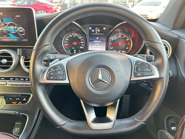 メルセデス・ベンツ Ｃ１８０ クーペ スポーツ+ 宮崎県 2016(平28)年 6.7万km ポーラホワイト AMGスタイリングパッケージ/パノラミックスライティングルーフ/純正ナビ/Bluetooth/フルTV/バックモニター/ETC/本革黒シート/シートメモリー/19インチAW/スマートキー/シートヒーター/電子パーキング/クリアランスソナー