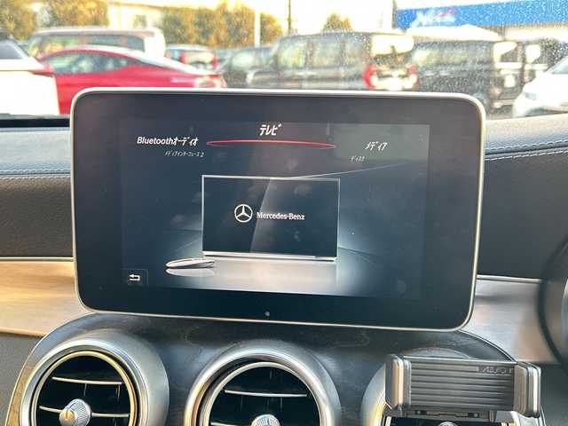 メルセデス・ベンツ Ｃ１８０ クーペ スポーツ+ 宮崎県 2016(平28)年 6.7万km ポーラホワイト AMGスタイリングパッケージ/パノラミックスライティングルーフ/純正ナビ/Bluetooth/フルTV/バックモニター/ETC/本革黒シート/シートメモリー/19インチAW/スマートキー/シートヒーター/電子パーキング/クリアランスソナー