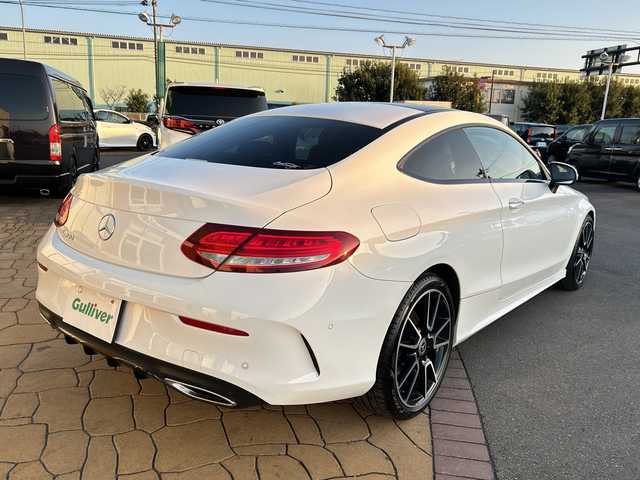 メルセデス・ベンツ Ｃ１８０ クーペ スポーツ+ 宮崎県 2016(平28)年 6.7万km ポーラホワイト AMGスタイリングパッケージ/パノラミックスライティングルーフ/純正ナビ/Bluetooth/フルTV/バックモニター/ETC/本革黒シート/シートメモリー/19インチAW/スマートキー/シートヒーター/電子パーキング/クリアランスソナー