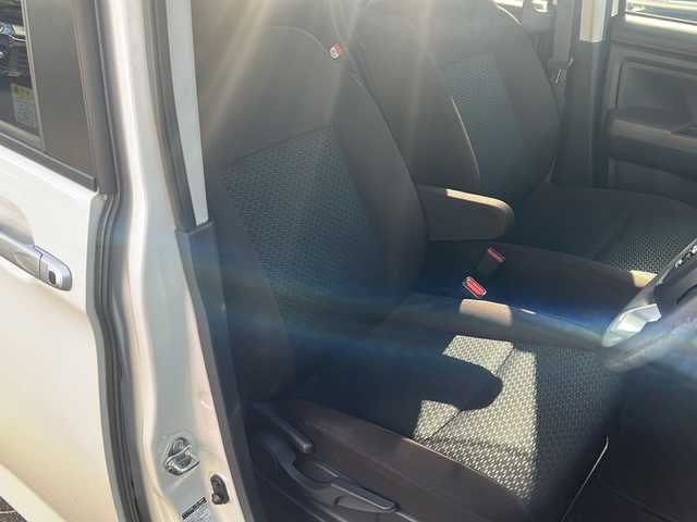 トヨタ ルーミー G 宮崎県 2021(令3)年 3.9万km パールホワイトⅢ 社外ナビ　Ｂｌｕｅｔｏｏｔｈ　バックカメラ　ワンセグＴＶ　両側パワースライドドア　ＥＴＣ　ＣＤチェンジャー　ＬＥＤライト　オートライト　アイドリングストップ　純正フロアマット　パワーステアリング パワーウィンドウ