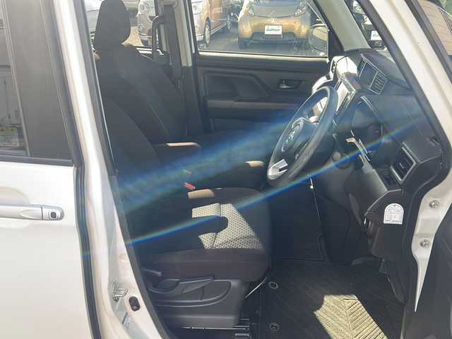 トヨタ ルーミー G 宮崎県 2021(令3)年 3.9万km パールホワイトⅢ 社外ナビ　Ｂｌｕｅｔｏｏｔｈ　バックカメラ　ワンセグＴＶ　両側パワースライドドア　ＥＴＣ　ＣＤチェンジャー　ＬＥＤライト　オートライト　アイドリングストップ　純正フロアマット　パワーステアリング パワーウィンドウ