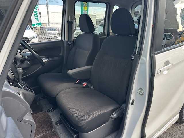 日産 デイズ ルークス ハイウェイスターターボ 茨城県 2014(平26)年 5.9万km ホワイトパール 社外SDナビ/ 【フルセグ/Bluetooth/CD/DVD/AM/FM】/バックカメラ/アラウンドビューモニター/ETC/両側パワースライドドア/純正HIDヘッドライト/フォグライト/純正15インチアルミホイール/取扱説明書/新車時保証書/スペアキー×１