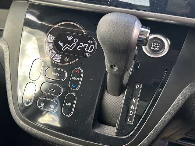 日産 デイズ ルークス ハイウェイスターターボ 茨城県 2014(平26)年 5.9万km ホワイトパール 社外SDナビ/ 【フルセグ/Bluetooth/CD/DVD/AM/FM】/バックカメラ/アラウンドビューモニター/ETC/両側パワースライドドア/純正HIDヘッドライト/フォグライト/純正15インチアルミホイール/取扱説明書/新車時保証書/スペアキー×１