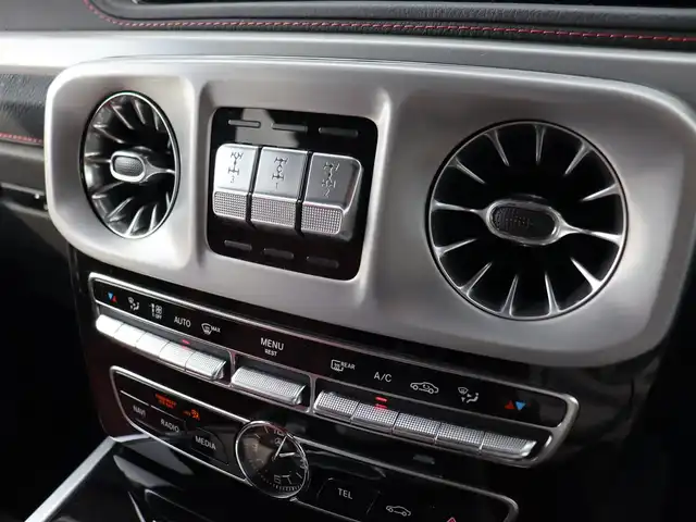 メルセデス・ベンツ ゲレンデヴァーゲン Ｇ４００ｄ AMGライン 宮城県 2021(令3)年 4.9万km モハーベシルバー ワンオーナー/Ｇマヌファクトゥーアプログラム/ラグジュアリーパッケージ/純正ナビＴＶ/・フルセグ・ＢＴ・ＵＳＢ・ＳＤ/ブルメスターサウンドシステム/全方位カメラ/サンルーフ/アダプティブクルーズコントロール/レーダーセーフティ/・アクティブブレーキアシスト/・アテンションアシスト/・レーンキーピングアシスト/・ブラインドスポットアシスト/左右メモリー機能付きパワーシート/・左右シートヒーター・ベンチレーション/リラクゼーション／ダイナミックシート/パドルシフト/ＥＴＣ２．０/純正２０インチＡＷ