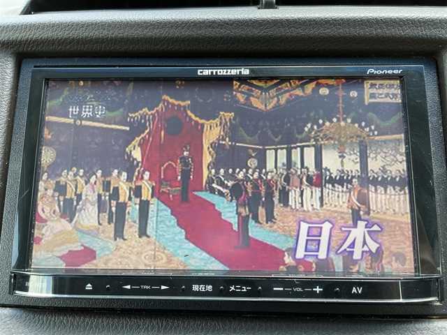 ホンダ フィット シャトル ハイブリッド スマートセレ 岩手県 2012(平24)年 5.5万km アラバスターシルバーメタリック (株)IDOMが運営する【じしゃロン盛岡店】の自社ローン専用車両になりますこちらは現金またはオートローンご利用時の価格です。自社ローンご希望の方は別途その旨お申付け下さい