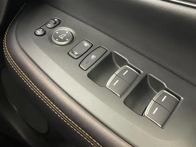 ホンダ ＺＲ－Ｖ ハイブリッド e:HEV Z 茨城県 2023(令5)年 1.7万km クリスタルブラックパール Honda SENSING/BOSEプレミアムサウンドシステム/純正ナビ/ディスプレイオーディオ/全周囲カメラ/フルセグTV/AppleCarPlay/Android Auto/レザーシート/シートヒーター/パワーシート/LEDヘッドライト/アイドリングストップ/オートホールド/電動バックドア/ステアリングヒーター/パドルシフト/ドライブレコーダー/ビルトインETC2.0/置き型充電/純正18インチAW