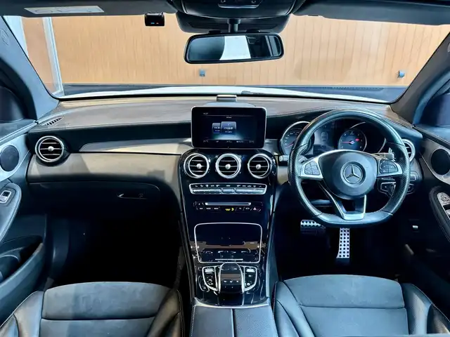 メルセデス・ベンツ ＧＬＣ２２０ d 4マチック クーペ スポーツ 宮城県 2017(平29)年 6.4万km ポーラホワイト 黒ハーフレザーシート　/純正ナビ　/ＡＣＣ　/ＨＵＤ　/ＢＳＭ　/フルセグテレビ　/Ｂｌｕｅｔｏｏｔｈ接続　/シートヒーター　/パワーシート　/電動リアゲート　/全周囲カメラ　/ドラレコ　/ＥＴＣ　/ＬＥＤヘッドライト