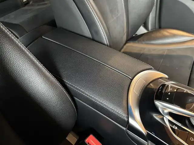 メルセデス・ベンツ ＧＬＣ２２０ d 4マチック クーペ スポーツ 宮城県 2017(平29)年 6.4万km ポーラホワイト 黒ハーフレザーシート　/純正ナビ　/ＡＣＣ　/ＨＵＤ　/ＢＳＭ　/フルセグテレビ　/Ｂｌｕｅｔｏｏｔｈ接続　/シートヒーター　/パワーシート　/電動リアゲート　/全周囲カメラ　/ドラレコ　/ＥＴＣ　/ＬＥＤヘッドライト