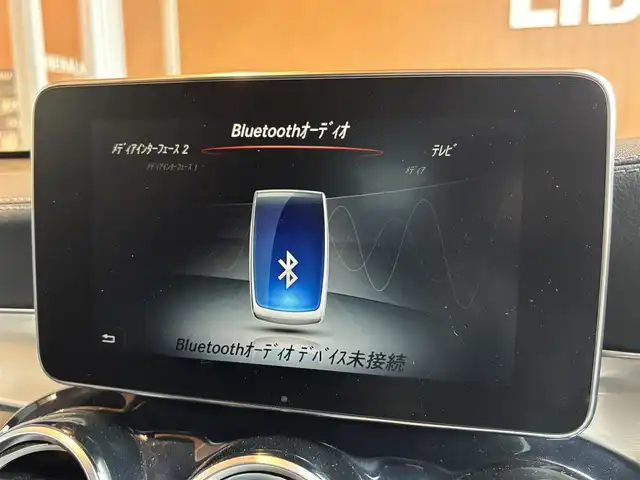 メルセデス・ベンツ ＧＬＣ２２０ d 4マチック クーペ スポーツ 宮城県 2017(平29)年 6.4万km ポーラホワイト 黒ハーフレザーシート　/純正ナビ　/ＡＣＣ　/ＨＵＤ　/ＢＳＭ　/フルセグテレビ　/Ｂｌｕｅｔｏｏｔｈ接続　/シートヒーター　/パワーシート　/電動リアゲート　/全周囲カメラ　/ドラレコ　/ＥＴＣ　/ＬＥＤヘッドライト