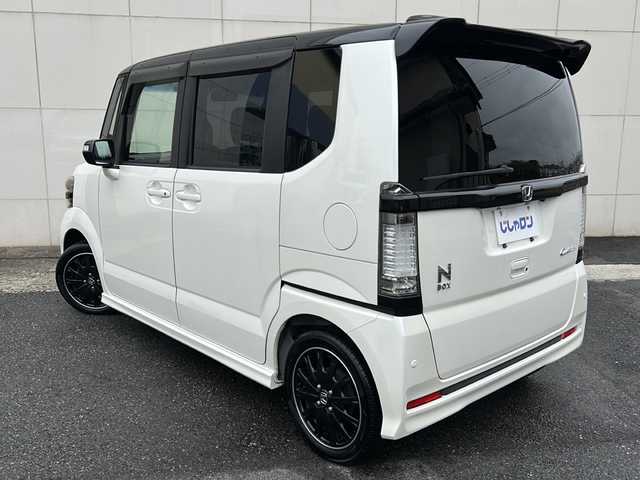 ホンダ Ｎ ＢＯＸ 2トーン カスタム G ターボAパッケージ 埼玉県 2014(平26)年 6.2万km プレミアムホワイトパール (株)IDOMが運営する【じしゃロン熊谷店】の自社ローン専用車両になりますこちらは現金またはオートローンご利用時の価格です。自社ローンご希望の方は別途その旨お申付け下さい/社外ナビ　AVIC-ZH77/（フルセグTV/Bluetooth/CD/DVD/AM/FM/）　/クルーズコントロール/ETC　　/パドルシフト　/バックカメラ/両側パワースライドドア　/純正ＡＷ　/電動格納ミラー/ステアリングスイッチ/純正フロアマット/ドアバイザー/フォグランプ