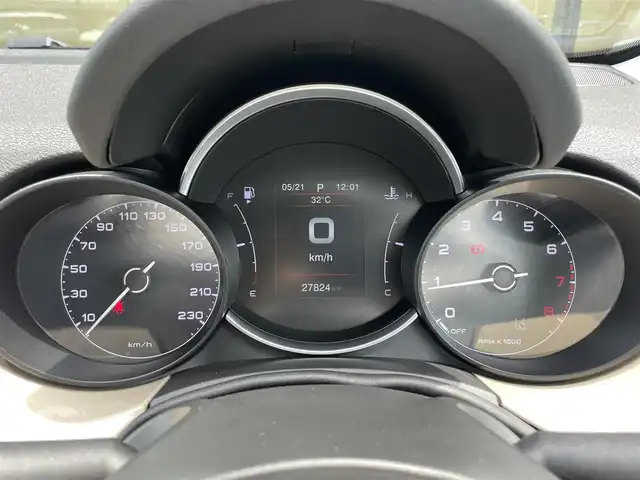 フィアット ５００Ｘ クロス 石川県 2019(令1)年 2.8万km ベージュ ワンオーナー/純正ディスプレイオーディオ/（BT/FM/AM）/黒レザーシート/パワーシート/シートヒーター/パドルシフト/バックカメラ/前後ドライブレコーダー/前後フォグライト/ルーフキャリー/前後コーナーセンサー/純正LEDオートヘッドライト/スペアキー1本/ETC/記録簿