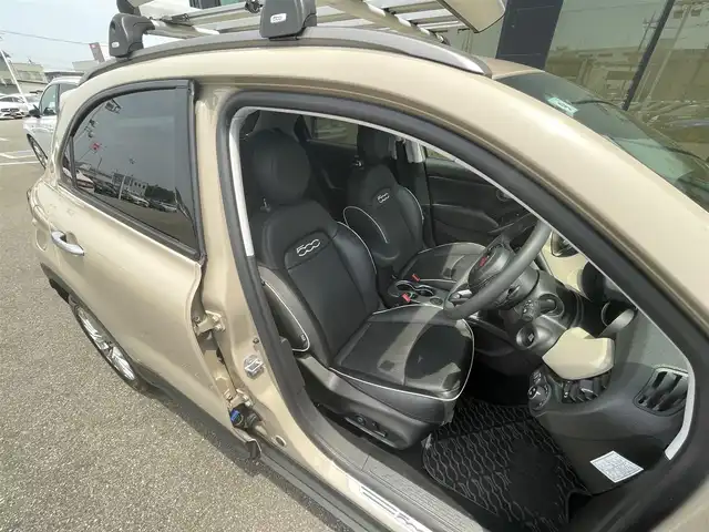 フィアット ５００Ｘ クロス 石川県 2019(令1)年 2.8万km ベージュ ワンオーナー/純正ディスプレイオーディオ/（BT/FM/AM）/黒レザーシート/パワーシート/シートヒーター/パドルシフト/バックカメラ/前後ドライブレコーダー/前後フォグライト/ルーフキャリー/前後コーナーセンサー/純正LEDオートヘッドライト/スペアキー1本/ETC/記録簿
