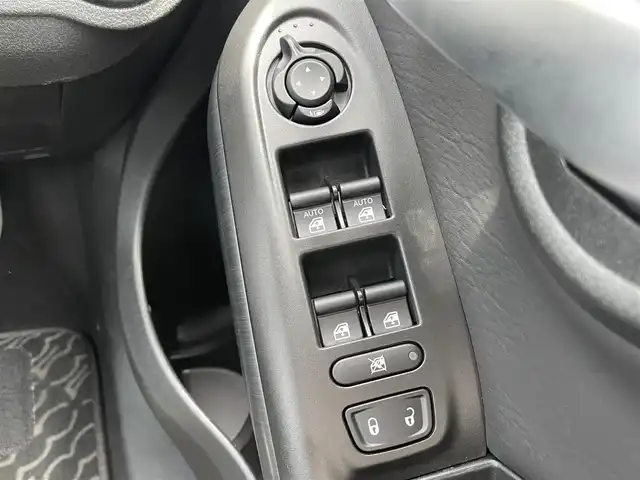 フィアット ５００Ｘ クロス 石川県 2019(令1)年 2.8万km ベージュ ワンオーナー/純正ディスプレイオーディオ/（BT/FM/AM）/黒レザーシート/パワーシート/シートヒーター/パドルシフト/バックカメラ/前後ドライブレコーダー/前後フォグライト/ルーフキャリー/前後コーナーセンサー/純正LEDオートヘッドライト/スペアキー1本/ETC/記録簿
