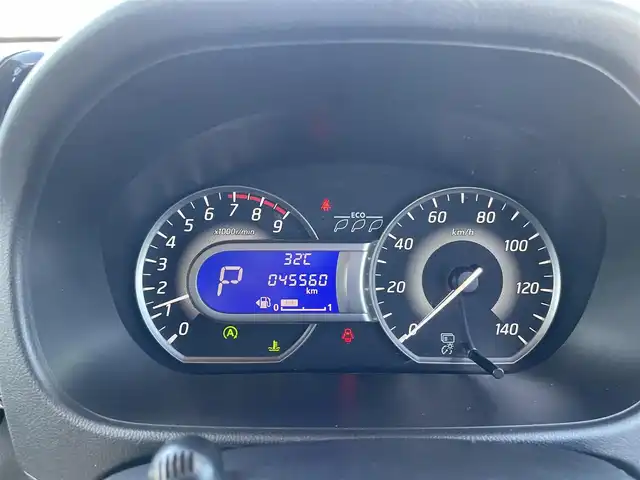 日産 デイズ ルークス ハイウェイスターX 熊本県 2017(平29)年 4.6万km レモンライム 純正ナビ/・AM/FM/CD/iPod/SD/AUX/USB/BT/・フルセグTV/全周囲カメラ/・サイド/バック/アイドリングストップ/横滑り防止機能/衝突被害軽減システム/オートマチックハイビーム/革巻きステアリング/・ステアリングリモコン/オートライト/・LEDライト/・フォグランプ/電動格納ミラー/・ウィンカーミラー/純正ドアバイザー/純正フロアマット/純正アルミホイール/片側パワースライドドア/ベンチシート/フルフラットシート/スマートキー/・スペアキー