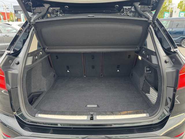 ＢＭＷ Ｘ１ xDrive 18d xライン 愛媛県 2018(平30)年 3.9万km 黒 登録時走行距離:38164km/ＥＴＣ/インテリジェントセーフティ /追従クルコン/横滑り防止装置/盗難防止装置/衝突軽減システム/ダウンヒルアシストコントロール/LEDヘッドライト /パワーシート /シートメモリ/シートヒーター　/パワーバックドア /パークディスタンスコントロール /純正ナビ TV /バックカメラ /Bluetooth