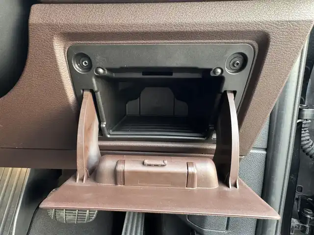 ＢＭＷ Ｘ１ xDrive 18d xライン 愛媛県 2018(平30)年 3.9万km 黒 登録時走行距離:38164km/ＥＴＣ/インテリジェントセーフティ /追従クルコン/横滑り防止装置/盗難防止装置/衝突軽減システム/ダウンヒルアシストコントロール/LEDヘッドライト /パワーシート /シートメモリ/シートヒーター　/パワーバックドア /パークディスタンスコントロール /純正ナビ TV /バックカメラ /Bluetooth