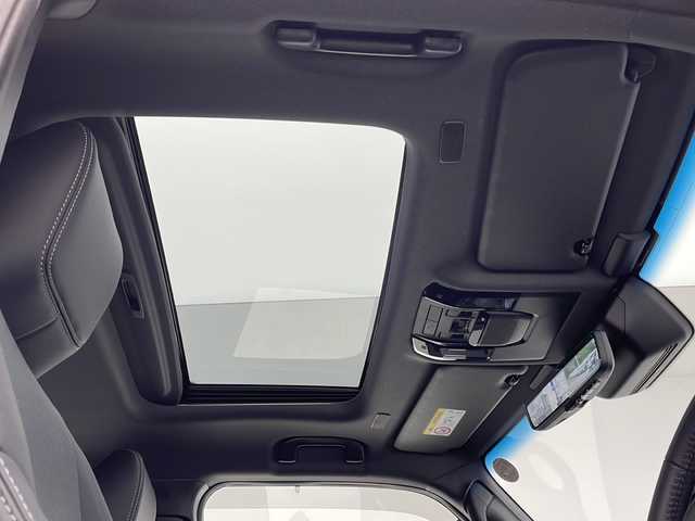 トヨタ ランドクルーザー ２５０ VX 千葉県 2024(令6)年 0.5万km プラチナホワイトパールマイカ 衝突被害軽減システム/レーンキープアシスト/ブラインドスポットモニター/レーダークルーズコントロール/コーナーセンサー（前後）/サンルーフ/純正メモリナビ/　（Bluetooth/USB/フルセグTV）/Miracast/HDMI/ワイヤレス充電/車外カメラ/　（バック/全方位）/純正ETC2.0/デジタルインナーミラー/パワーシート（D席）/エアシート（D/N席）/シートヒーター（D/N席）/純正フロアマット/MTモード付AT/オートハイビーム/LEDヘッドライト/純正18インチアルミホイール