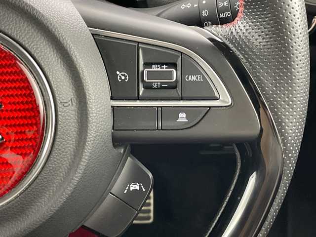 スズキ スイフト スポーツ セーフティPKG 愛知県 2020(令2)年 6.5万km プレミアムシルバーメタリック 純正8インチナビ【CN-RZ853】/（Bluetooth・CD・DVD・フルセグ・USB）/レーダークルーズコントロール/全方位カメラ/フルエアロ/レーンキープアシスト/衝突軽減システム/前方ドライブレコーダー/ETC/D席シートヒーター/LEDヘッドライト/横滑り防止装置/フォグランプ/バックフォグ/純正フロアマット/プッシュスタート