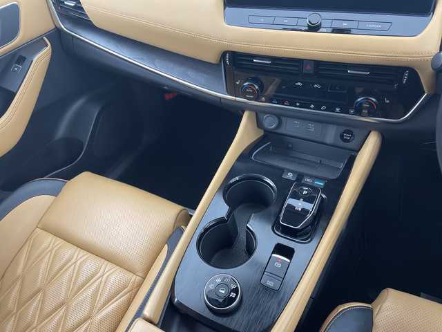 日産 エクストレイル G e－4ORCE 新潟県 2022(令4)年 8.7万km ブリリアントホワイトパール 【４WD】/ワンオーナー/プロイパイロット/純正メモリーナビ/全方位カメラ/フルセグ＆ＢＴ/タンレザー/サンルーフ/ＢＯＳＥサウンド/デジタルインナーミラー/純正１９インチアルミ/ＲＡＹＳ１９インチアルミ車載/ＬＥＤ/フォグ/ＥＴＣ/スマートキー/スペアキー/ドライブレコーダー/ルーフレール/シートヒーター/パワーシート/保証書＆整備手帳＆取説