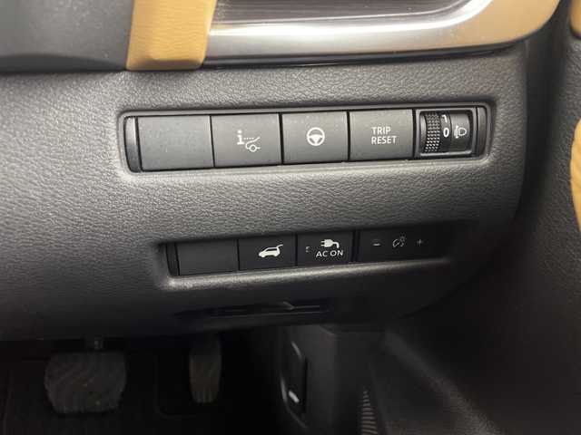 日産 エクストレイル G e－4ORCE 新潟県 2022(令4)年 8.7万km ブリリアントホワイトパール 【４WD】/ワンオーナー/プロイパイロット/純正メモリーナビ/全方位カメラ/フルセグ＆ＢＴ/タンレザー/サンルーフ/ＢＯＳＥサウンド/デジタルインナーミラー/純正１９インチアルミ/ＲＡＹＳ１９インチアルミ車載/ＬＥＤ/フォグ/ＥＴＣ/スマートキー/スペアキー/ドライブレコーダー/ルーフレール/シートヒーター/パワーシート/保証書＆整備手帳＆取説