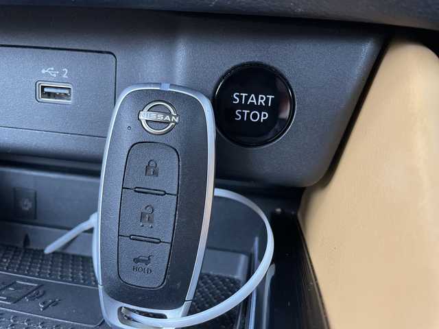 日産 エクストレイル G e－4ORCE 新潟県 2022(令4)年 8.7万km ブリリアントホワイトパール 【４WD】/ワンオーナー/プロイパイロット/純正メモリーナビ/全方位カメラ/フルセグ＆ＢＴ/タンレザー/サンルーフ/ＢＯＳＥサウンド/デジタルインナーミラー/純正１９インチアルミ/ＲＡＹＳ１９インチアルミ車載/ＬＥＤ/フォグ/ＥＴＣ/スマートキー/スペアキー/ドライブレコーダー/ルーフレール/シートヒーター/パワーシート/保証書＆整備手帳＆取説