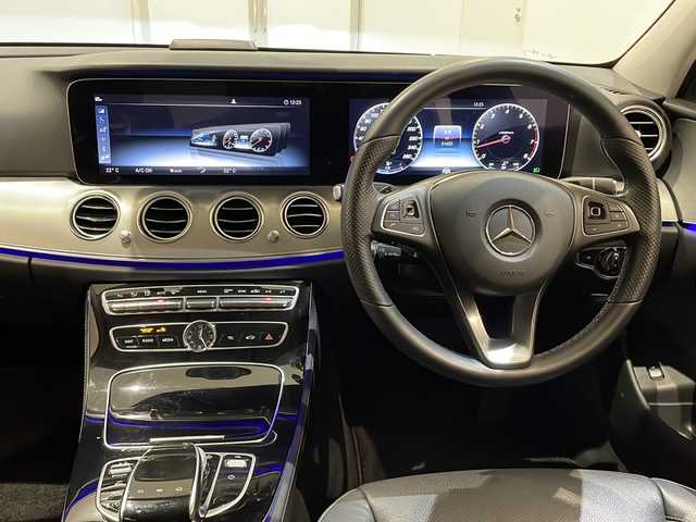 メルセデス・ベンツ Ｅ２００ 4マチック アバンギャルド 新潟県 2018(平30)年 3.2万km ダイヤモンドホワイト エクスクルーシブパッケージ/・Burmesterサラウンドサウンドシステム/・エアバランスパッケージ/・自動開閉トランクリッド/・シートヒーター（後席）/レーダーセーフティパッケージ/・アクティブディスタンスアシスト・ディストロニック/・アクティブステアリングアシスト/・アクティブブレーキアシスト/・PRE-SAFEプラス（被害軽減ブレーキ付後方衝突警告システム）/360°カメラシステム/メモリー付パワーシート/マルチファンクションステアリング（パドルシフト付）/HDDナビ/・Bluetooth/・フルセグ/AM/FM/ドライブレコーダー/ETC2.0/アイドリングストップ/プッシュスタート