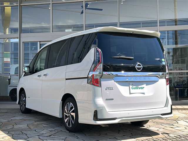 日産 セレナ ハイウェイスター V 静岡県 2020(令2)年 2.8万km ブリリアントホワイトパール 社外ナビ/・FM/AM/・SD/・iPod/・フルセグTV/・USB/・Bluetooth/・MEMORY Music/・Blu-ray Disc/主要装備/・アラウンドビューモニター/・ＥＴＣ/・フリップダウンモニター/・衝突被害軽減ブレーキ/・リアオートエアコン/・ドライブレコーダー/・アイドリングストップ/・両側パワスラ/・クリアランスソナー/・ＬＥＤライト/・ハイビームアシスト/・サイドカーテンエアバッグ