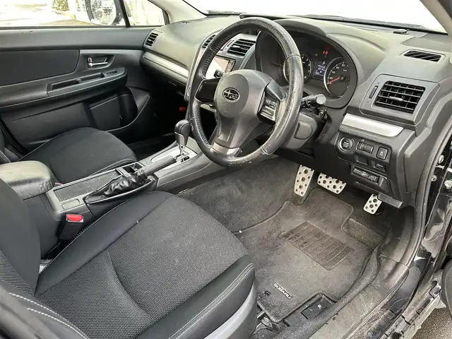スバル インプレッサ ＸＶ 2．0i－L 道北・旭川 2013(平25)年 12.9万km クリスタルブラックシリカ (株)IDOMが運営する【じしゃロン旭川店】の自社ローン対象車両になります。こちらは現金ご利用時の価格です。自社ローンご希望の方は別途その旨お申付け下さい。/　/・純正ナビ(CD/DVD/BT/HDD/SD/フルセグ)/・バックカメラ/・ETC/・クルーズコントロール/・パドルシフト/・運転席パワーシート/・プッシュスタート/・スマートキー2個/・フォグランプ/・オートライト/・現車装着スタッドレスタイヤ 社外AW225/55R17/・取扱説明書