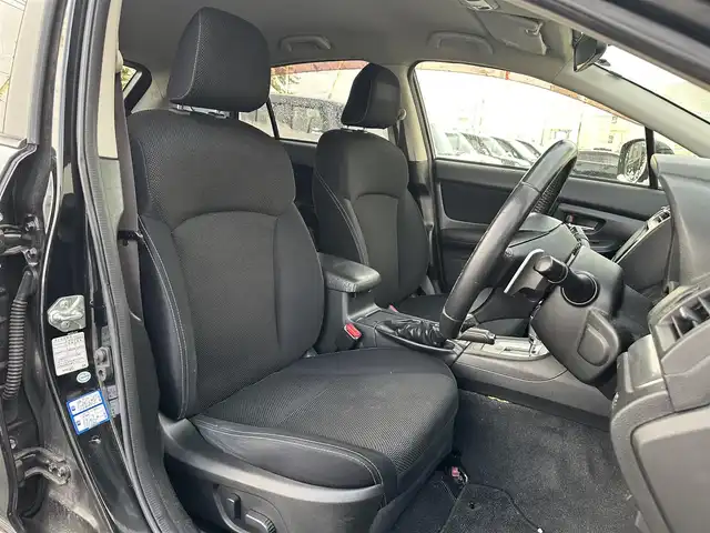 スバル インプレッサ ＸＶ 2．0i－L 道北・旭川 2013(平25)年 12.9万km クリスタルブラックシリカ (株)IDOMが運営する【じしゃロン旭川店】の自社ローン対象車両になります。こちらは現金ご利用時の価格です。自社ローンご希望の方は別途その旨お申付け下さい。/　/・純正ナビ(CD/DVD/BT/HDD/SD/フルセグ)/・バックカメラ/・ETC/・クルーズコントロール/・パドルシフト/・運転席パワーシート/・プッシュスタート/・スマートキー2個/・フォグランプ/・オートライト/・現車装着スタッドレスタイヤ 社外AW225/55R17/・取扱説明書