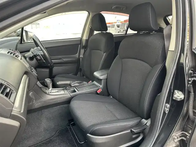スバル インプレッサ ＸＶ 2．0i－L 道北・旭川 2013(平25)年 12.9万km クリスタルブラックシリカ (株)IDOMが運営する【じしゃロン旭川店】の自社ローン対象車両になります。こちらは現金ご利用時の価格です。自社ローンご希望の方は別途その旨お申付け下さい。/　/・純正ナビ(CD/DVD/BT/HDD/SD/フルセグ)/・バックカメラ/・ETC/・クルーズコントロール/・パドルシフト/・運転席パワーシート/・プッシュスタート/・スマートキー2個/・フォグランプ/・オートライト/・現車装着スタッドレスタイヤ 社外AW225/55R17/・取扱説明書