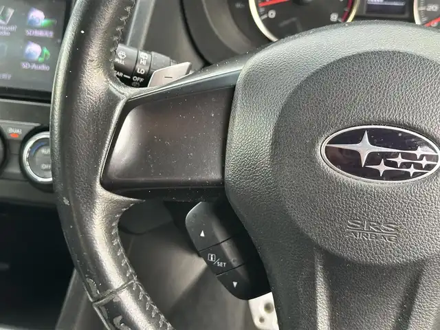 スバル インプレッサ ＸＶ 2．0i－L 道北・旭川 2013(平25)年 12.9万km クリスタルブラックシリカ (株)IDOMが運営する【じしゃロン旭川店】の自社ローン対象車両になります。こちらは現金ご利用時の価格です。自社ローンご希望の方は別途その旨お申付け下さい。/　/・純正ナビ(CD/DVD/BT/HDD/SD/フルセグ)/・バックカメラ/・ETC/・クルーズコントロール/・パドルシフト/・運転席パワーシート/・プッシュスタート/・スマートキー2個/・フォグランプ/・オートライト/・現車装着スタッドレスタイヤ 社外AW225/55R17/・取扱説明書