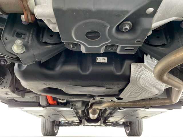 トヨタ ヤリスクロス ハイブリッド Z 岩手県 2021(令3)年 2.6万km ホワイトパールクリスタルシャイン BSM　/RCTA/RKSB/純正DAナビTV/パノラミックモニター/ETC/AC100V/HUD/CD/DVDデッキ/シートヒーター