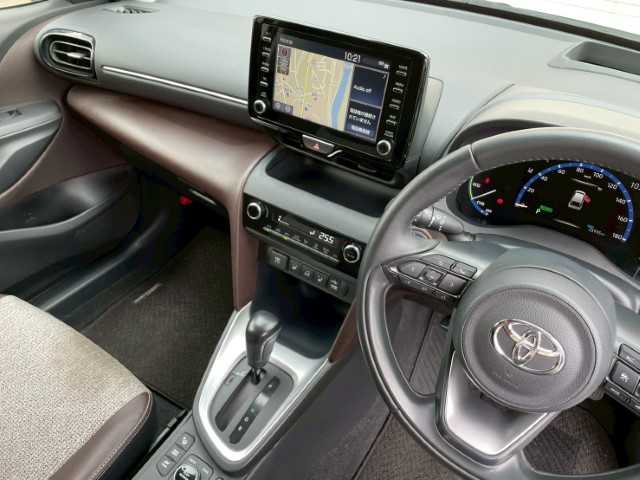 トヨタ ヤリスクロス ハイブリッド Z 岩手県 2021(令3)年 2.6万km ホワイトパールクリスタルシャイン BSM　/RCTA/RKSB/純正DAナビTV/パノラミックモニター/ETC/AC100V/HUD/CD/DVDデッキ/シートヒーター